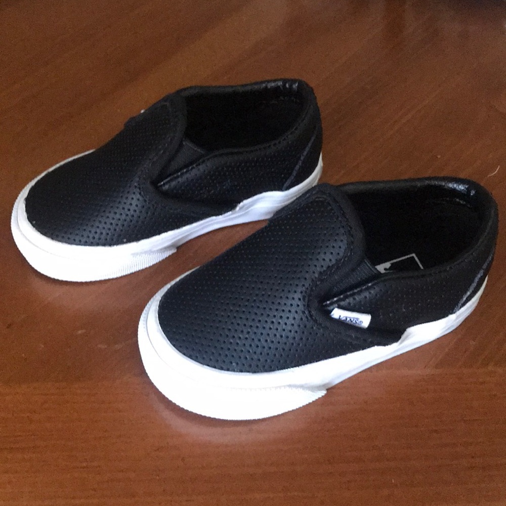 Black leather Vans